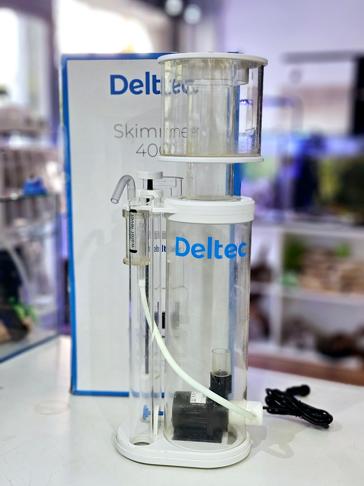 DELTEC 400i SKIMMER SCHIUMATOIO PER ACQUARI FINO A 400 LITRI CON CONTROLLER E POMPA ELETTRONICA GARANTITO 2 ANNI