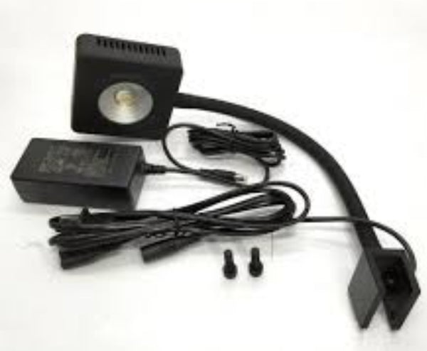 AQUAMEDIC CUBE 30 PLAFONIERA LED DA 30W FULL SPECTRUM CON STAFFA